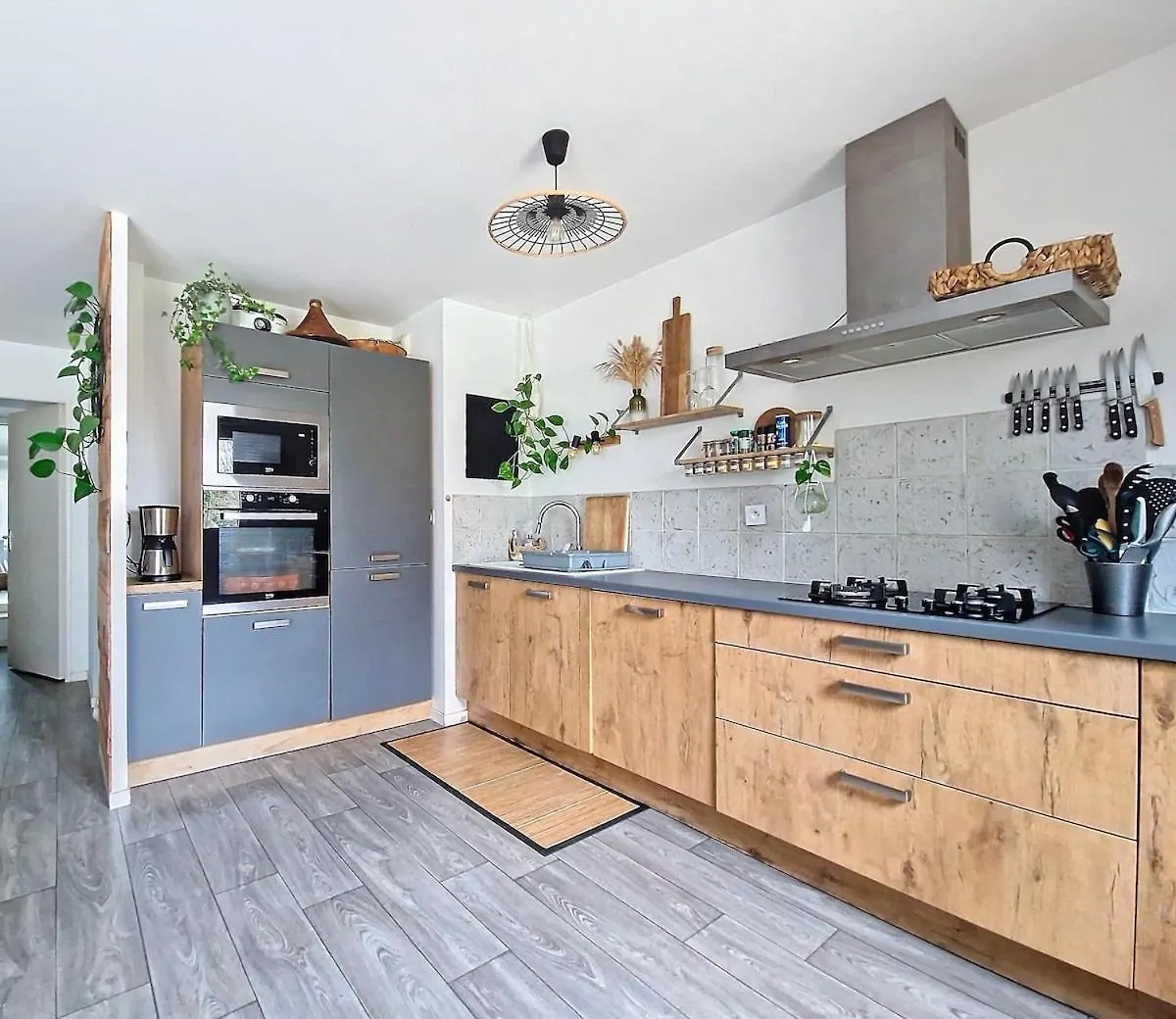 Holiday home Maison Avec Jacuzzi Saint-Erblon