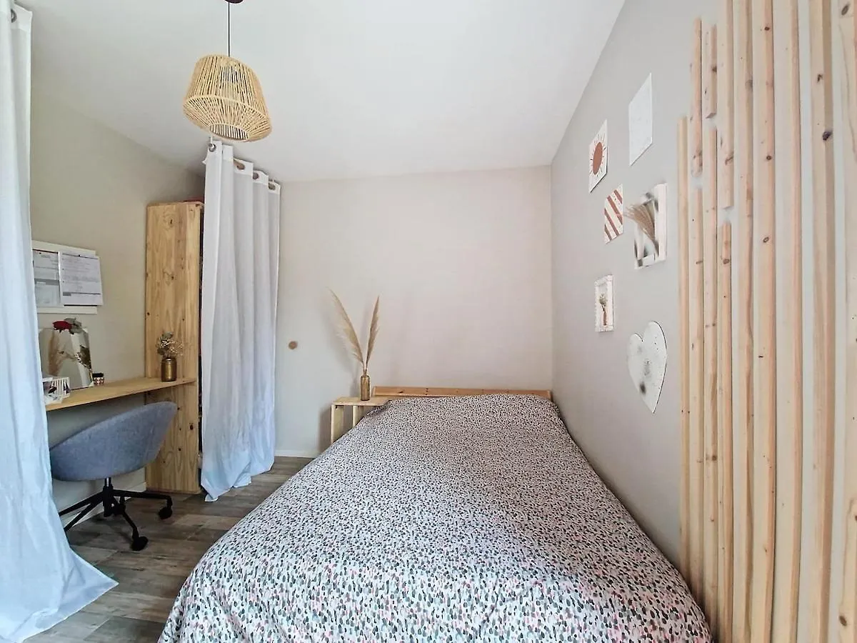 Holiday home Maison Avec Jacuzzi Saint-Erblon